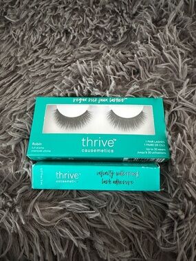 Thrive Causemetics Robin Faux Lashes + Waterproof Lash Adhesive - Teal Packaging